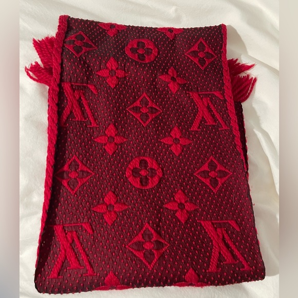 Pre-owned LOUIS VUITTON Winter Scarf Logo Mania Monogram Wool Silk Red - Picture 3 of 9